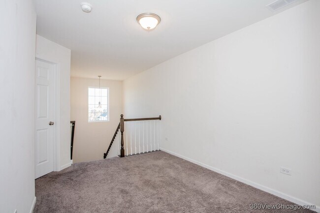 Building Photo - 4326 Monroe Ave