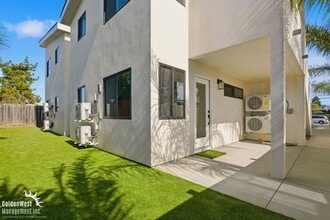Building Photo - Beautiful New Build 2Bdm 1Ba Apartment in Clairemont Mesa
