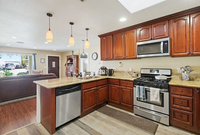 Building Photo - Beautifully Maintained Single-Level Home in La Mesa — 3 Bed / 2 Bath | 1,627 Sq Ft