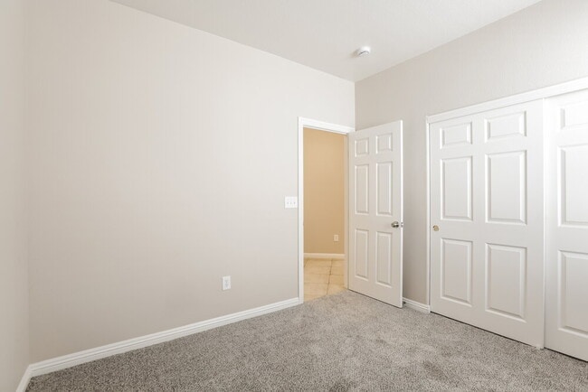 Building Photo - 10223 Villa ARCENO Ave