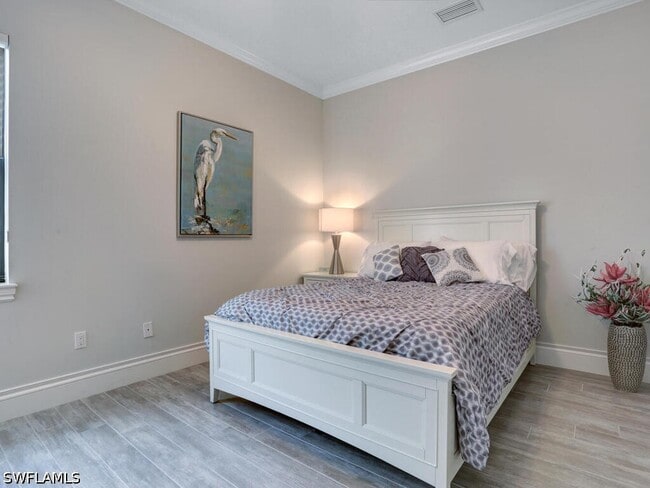 Building Photo - 840 98th Ave N