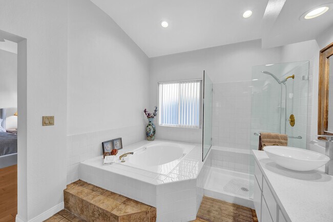 Building Photo - 2533 Seascape Dr