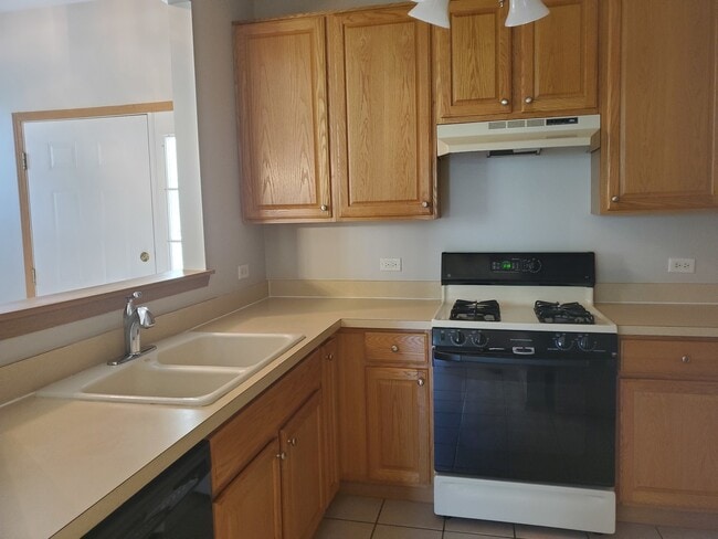 Building Photo - 1236 Brookdale Dr