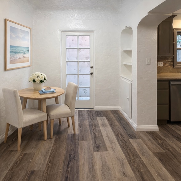 Building Photo - 160 Santa Ana Ave