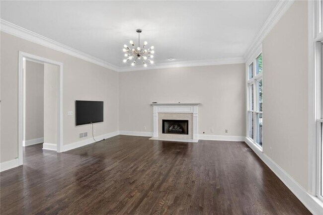 Building Photo - 1128 Ashton Bluff Dr NE