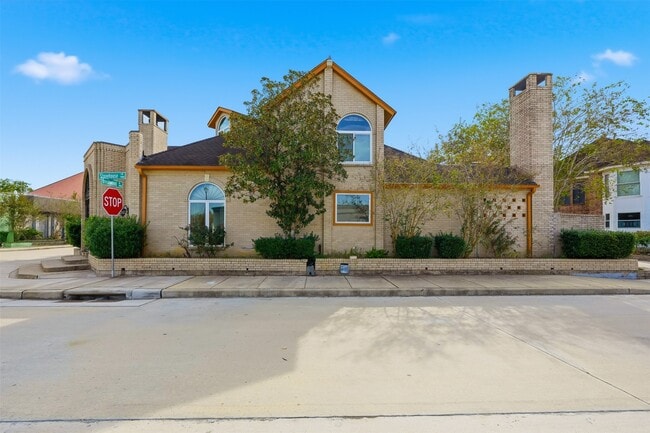 Building Photo - 4063 Breakwood Dr