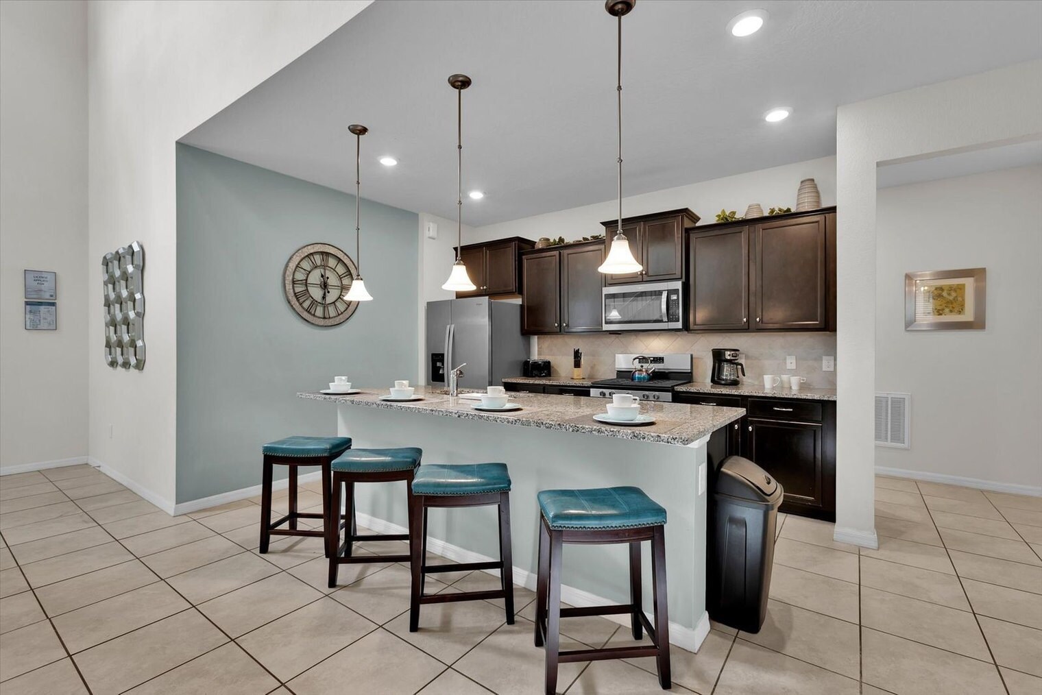 Building Photo - 5541 Misty Oak Cir