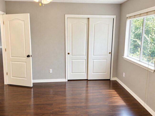 Building Photo - 2813 Cortez Dr