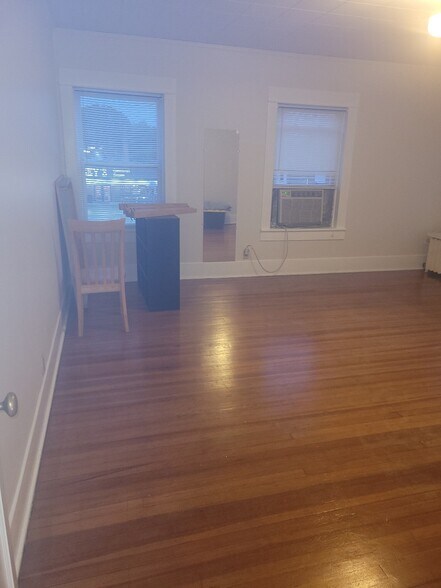 Building Photo - 504 S Franklin St