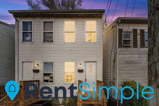 Building Photo - 430 Chase St