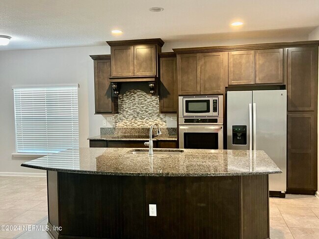 Building Photo - 84143 Swallowtail Dr