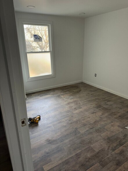 Building Photo - 15 N 6th St