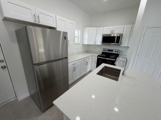 Building Photo - BRAND NEW 2Bd/2Ba/1Cg