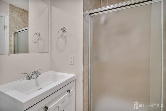 Building Photo - 4517 Birchwood Ct