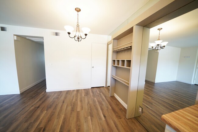 Building Photo - 28015 Sarabande Ln