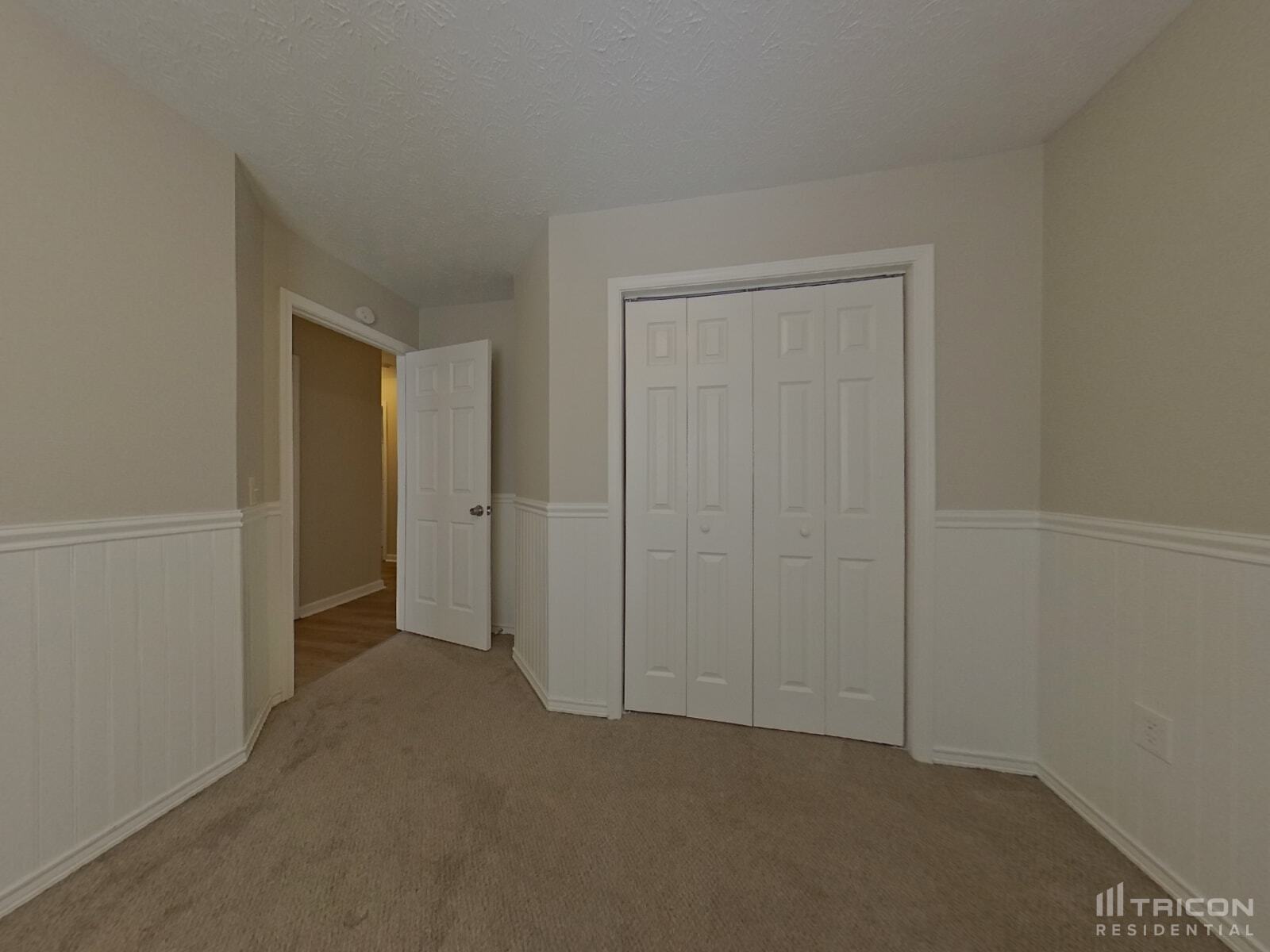 Building Photo - 6236 Pine Ln