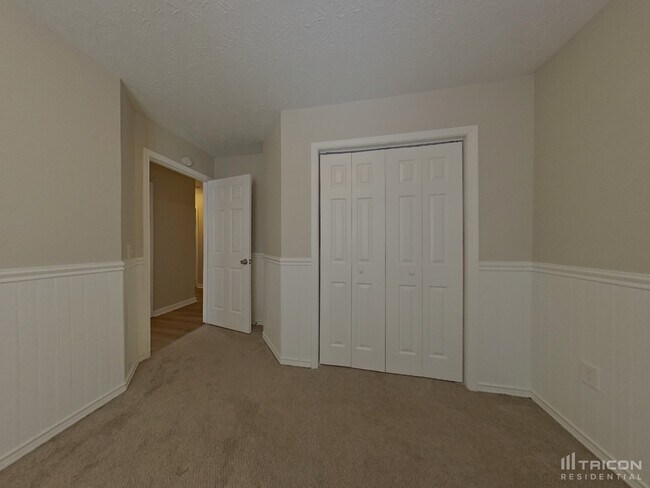 Building Photo - 6236 Pine Ln