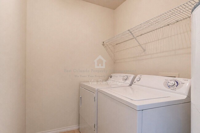 Building Photo - 5095 Dominica Dr