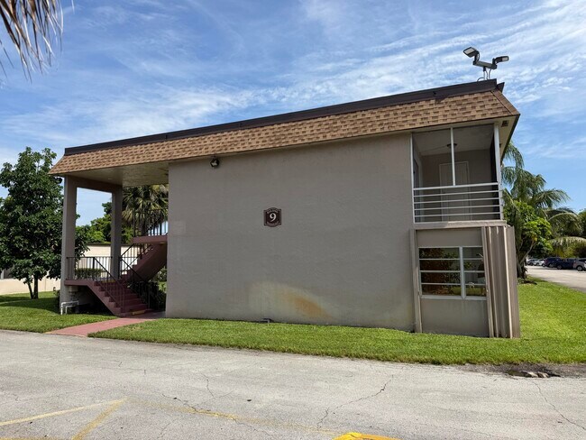 Building Photo - 500 Bonnie Blvd