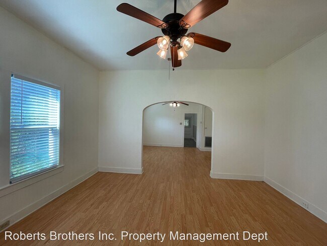 Building Photo - 2 br, 1 bath House - 207 NW 1st Street