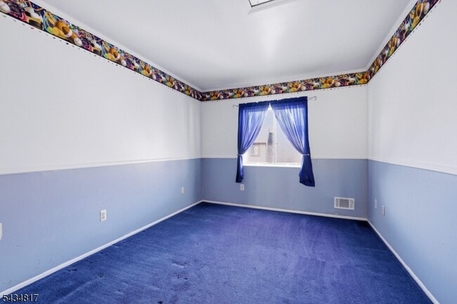 Building Photo - 15 Delbarton Ct