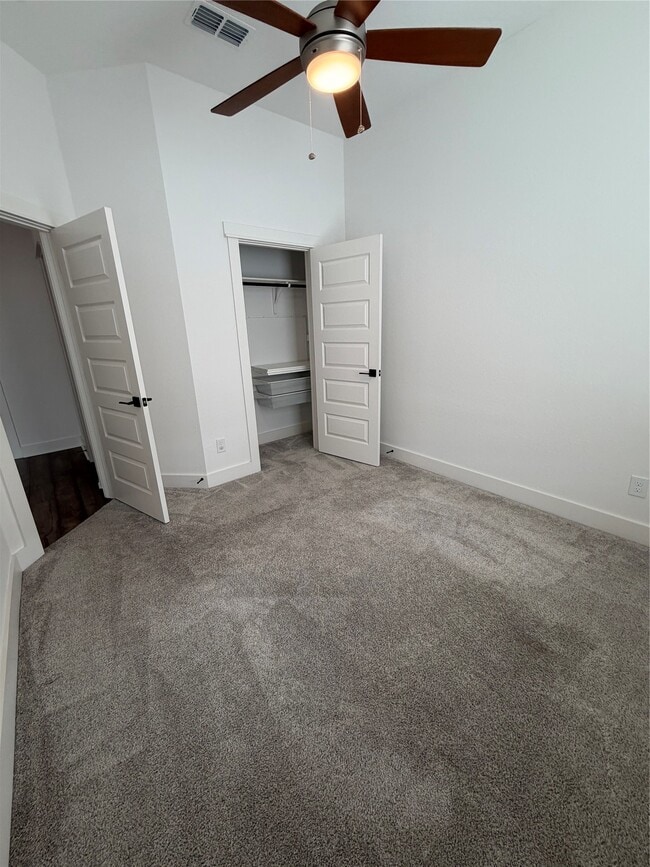 Building Photo - 6606 Capstone Oak Ave