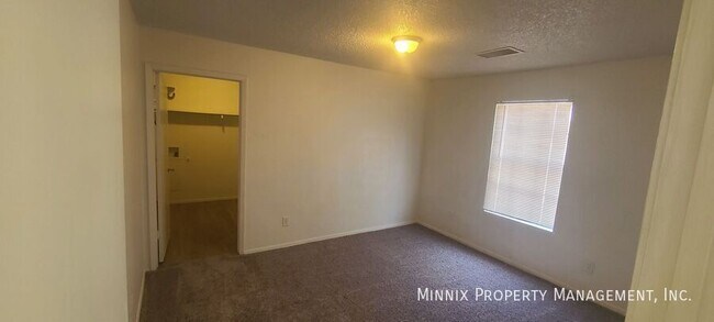 Building Photo - 3007 W Louisiana Ave