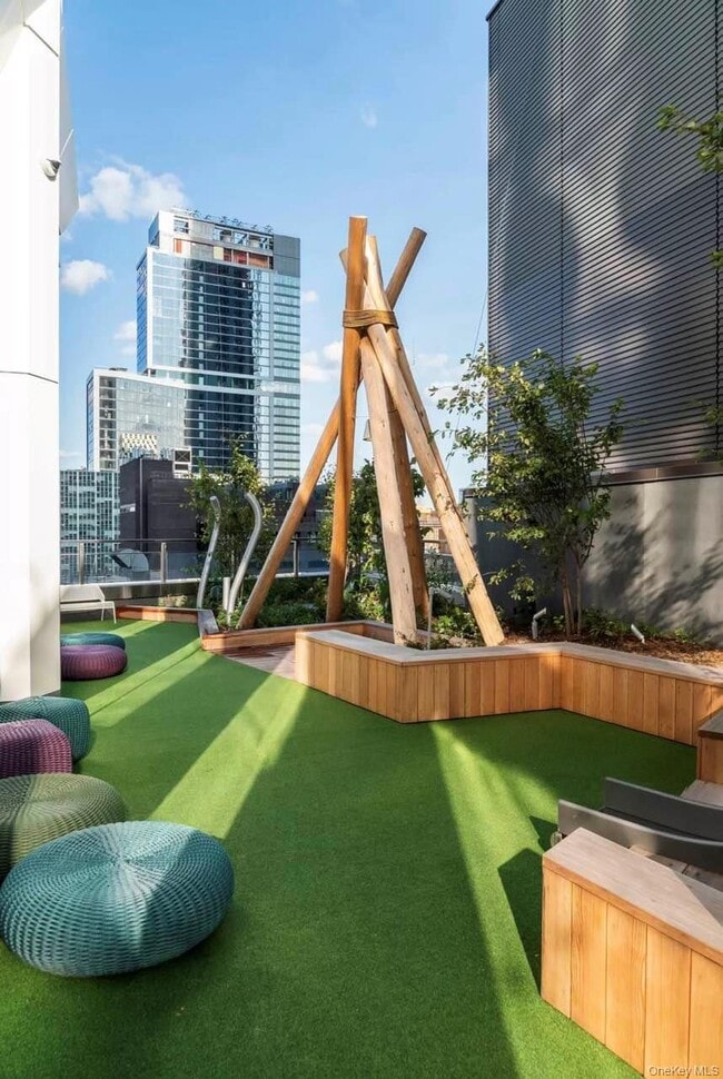 Building Photo - 138 Willoughby St