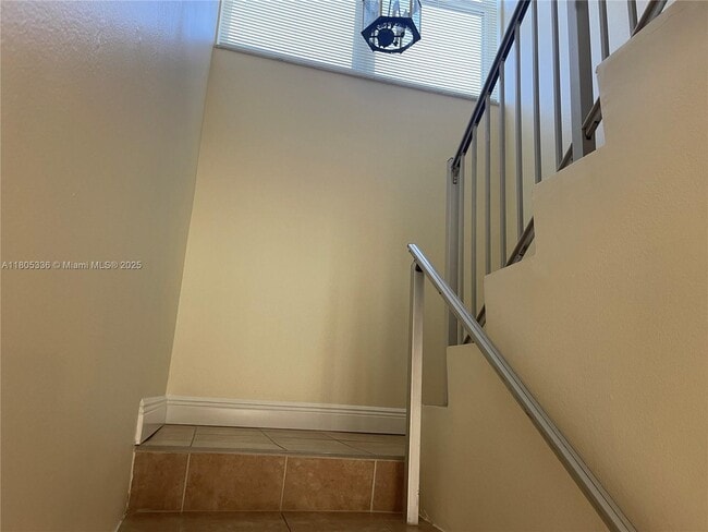 Building Photo - 9401 Evergreen Pl