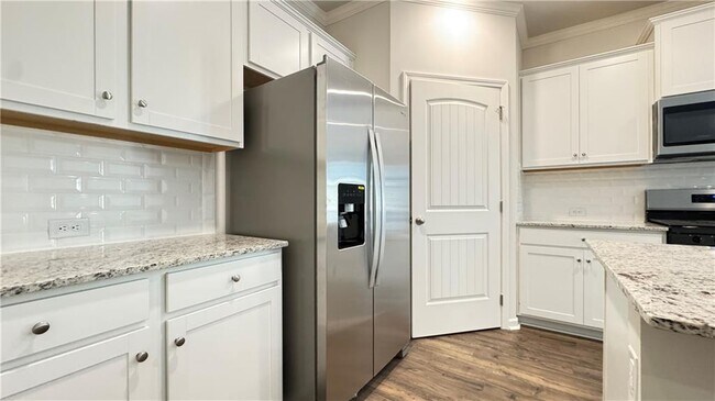 Building Photo - 3190 Greyton Dr