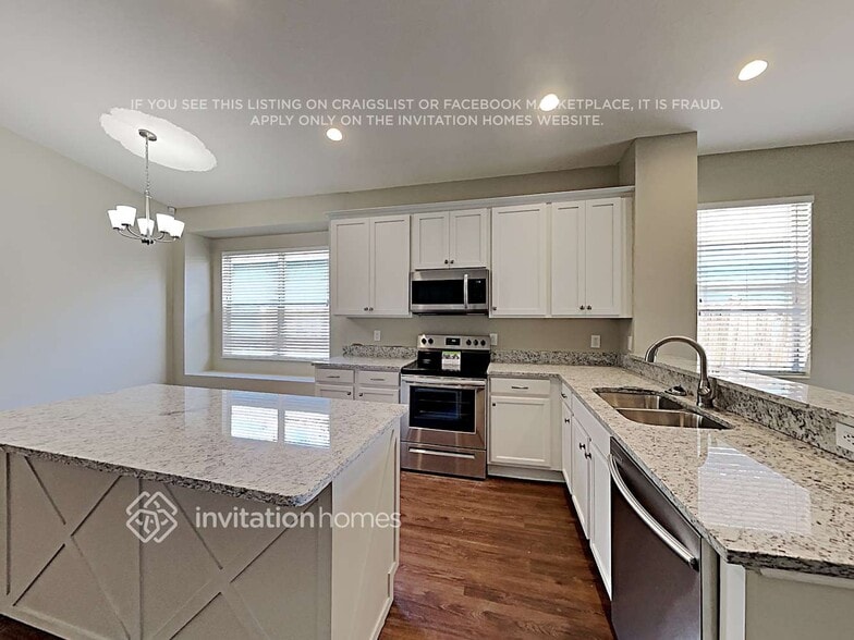 Building Photo - 5211 Clover Mist Dr