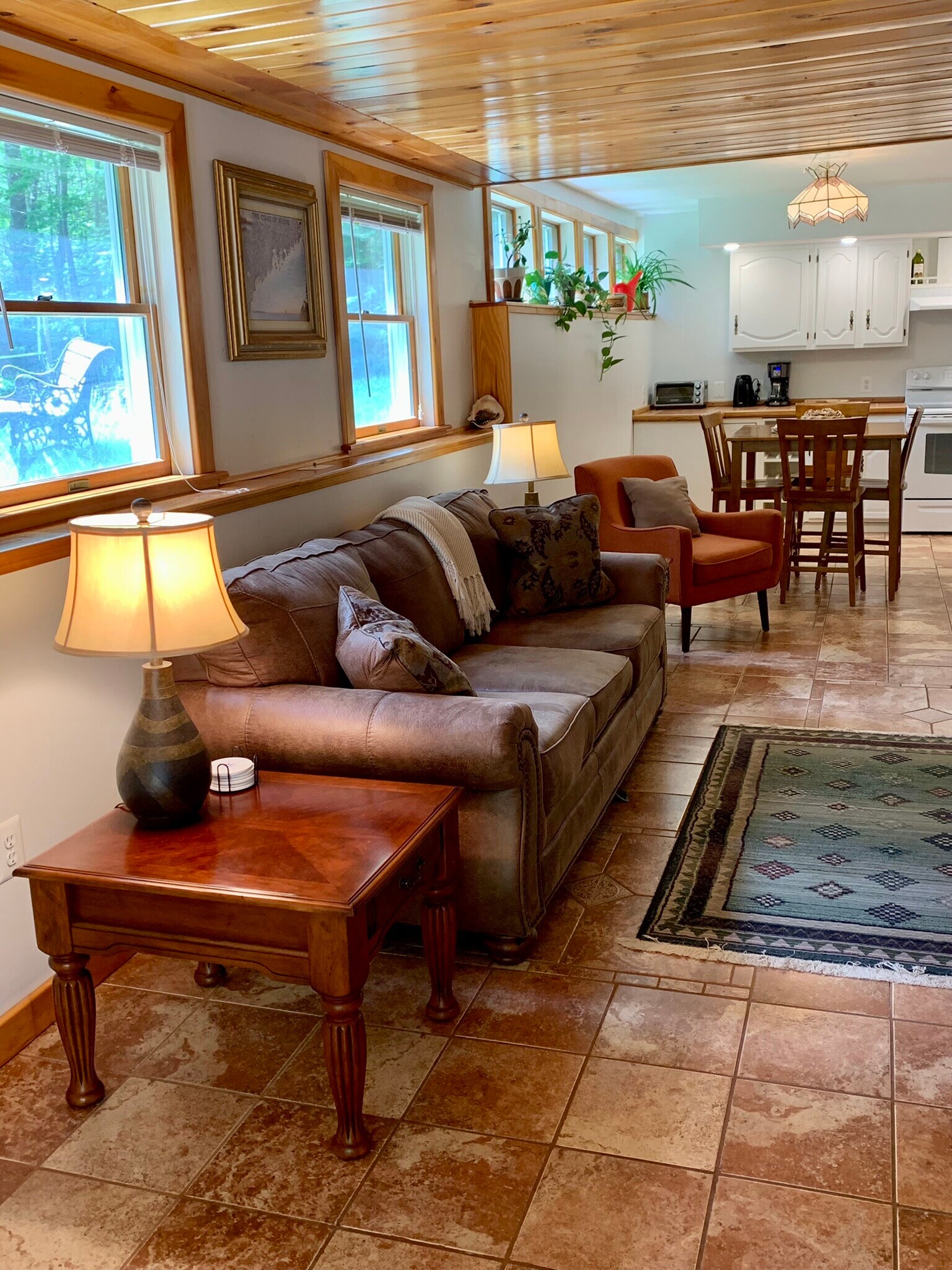 Building Photo - 48 Pine St