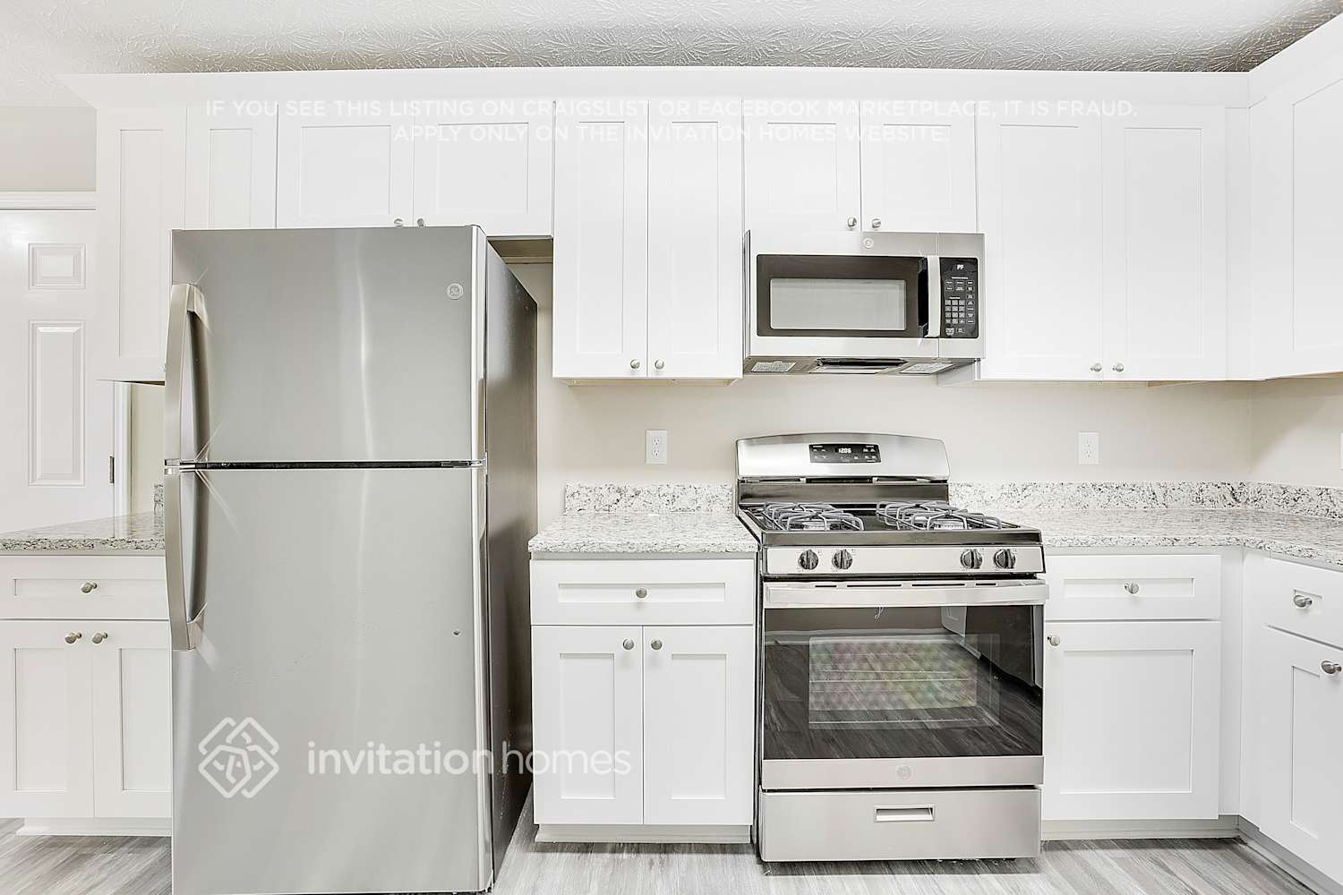 Building Photo - 50 Hidden Ridge Dr