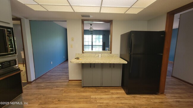 Building Photo - 21320 NE 114th Ave