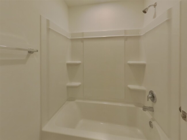 Building Photo - 3017 Fantasy Ter Dr