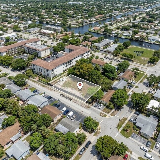 Building Photo - 433 NW 40th Ct