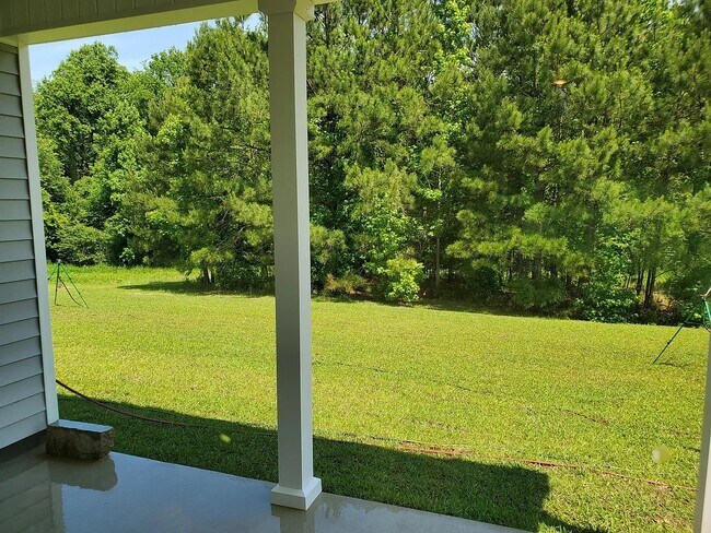 Building Photo - 2500 Brookville Dr