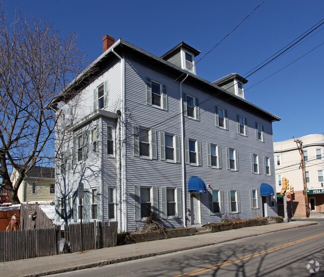 Building Photo - 141-145 Pearl St