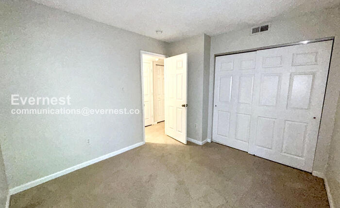 Building Photo - 15522 Horseshoe Ln