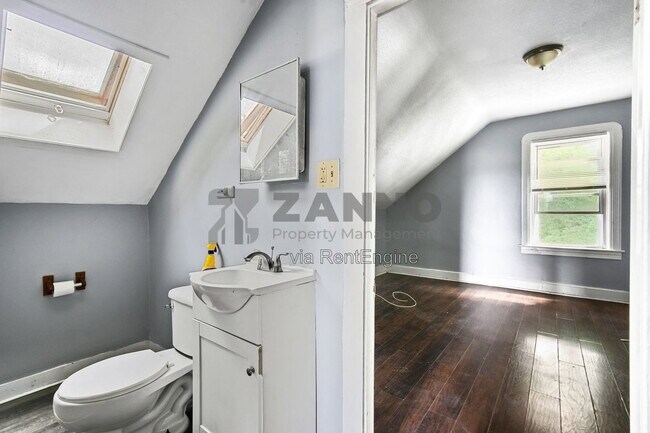 Building Photo - 28 Kimball Ave