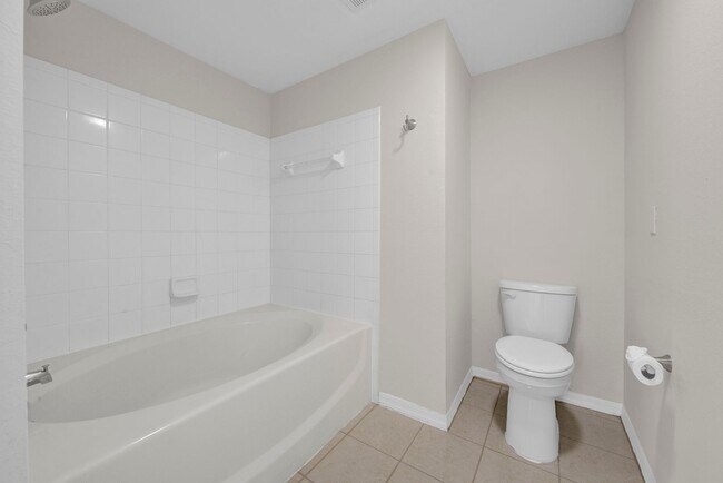 Building Photo - 23710 Walden Center Dr