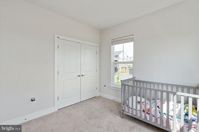 Building Photo - 1747 Riverbluff Ave