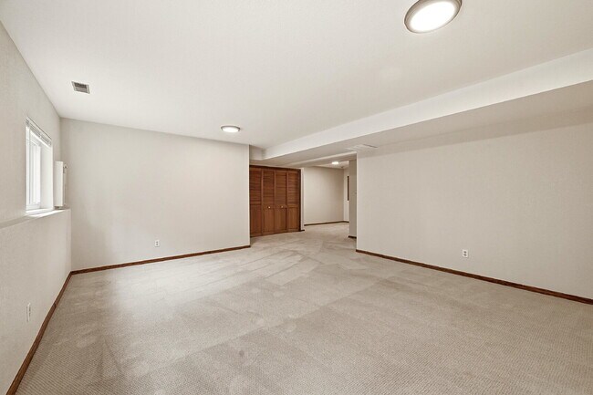 Building Photo - $2,845.95- 4-Bed /3-Bath Gem with Finished Basement and Fenced-in Yard in Colorado Springs!