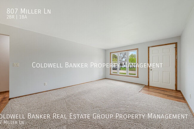 Building Photo - 807 Miller Ln