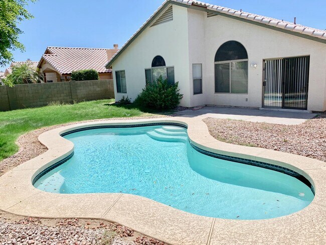 Building Photo - 16423 N 39th St