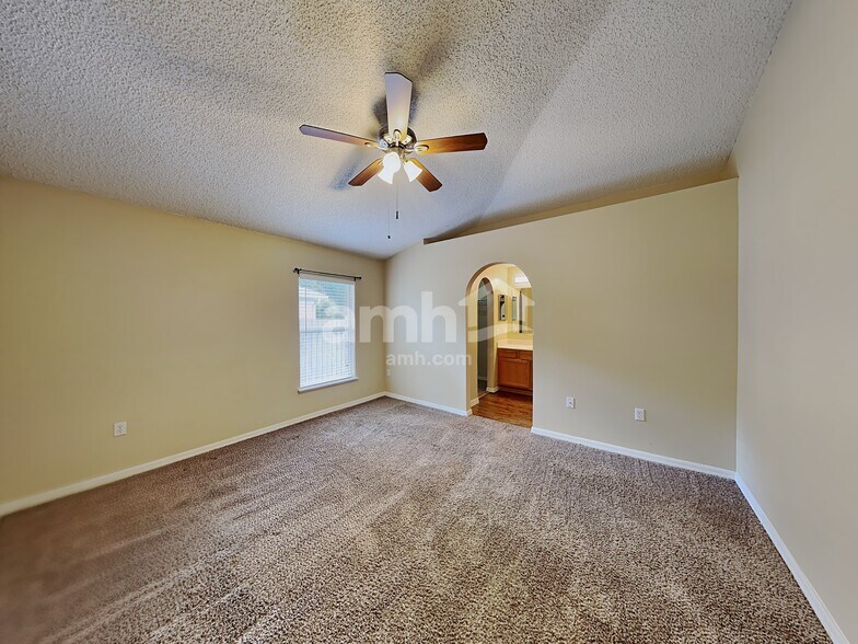 Building Photo - 6407 Tabogi Trl