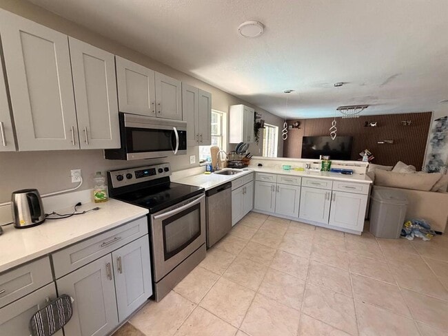 Building Photo - 4703 Alexis Dr