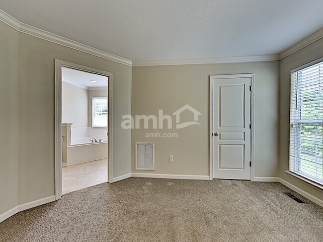 Building Photo - 1610 Polte Ln