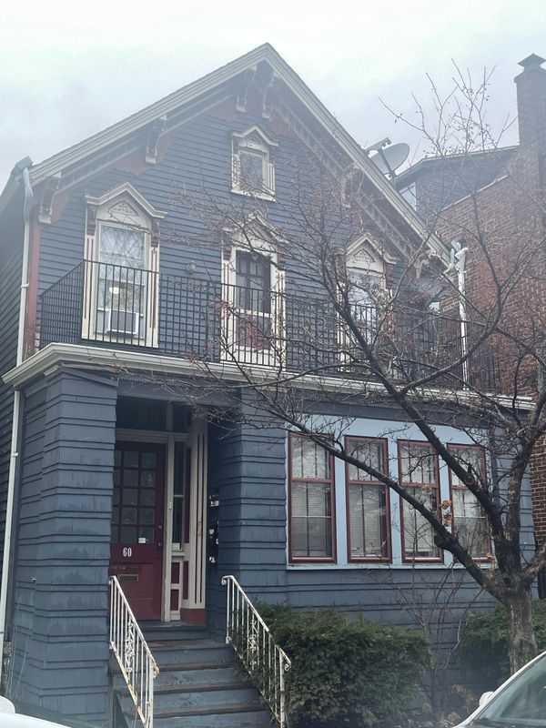 Building Photo - 60 1/2 Days Park