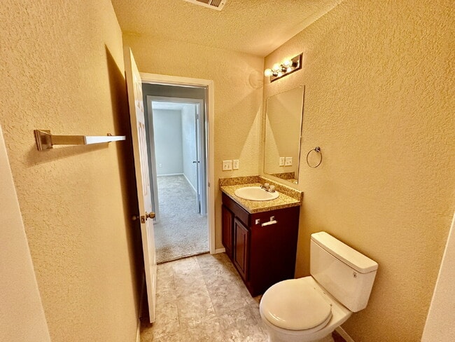 Building Photo - 816 NW 68th Ave